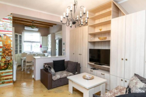 Wehost Duplex Near Rustaveli Avenue